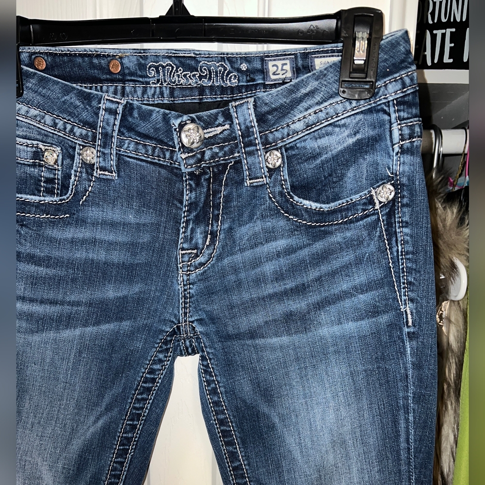 Miss Me Jeans 25/33 inseam